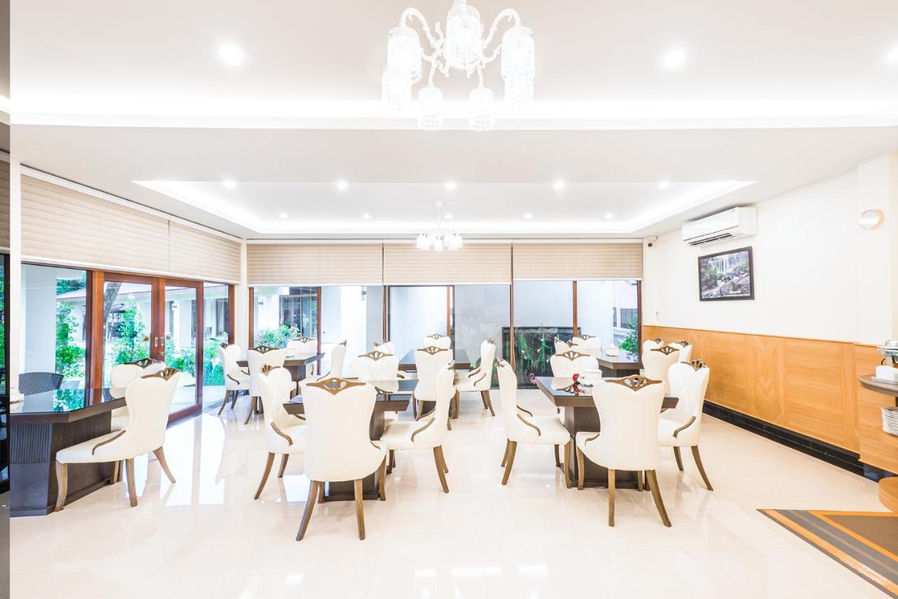 Au Place Hotel Лей Экстерьер фото