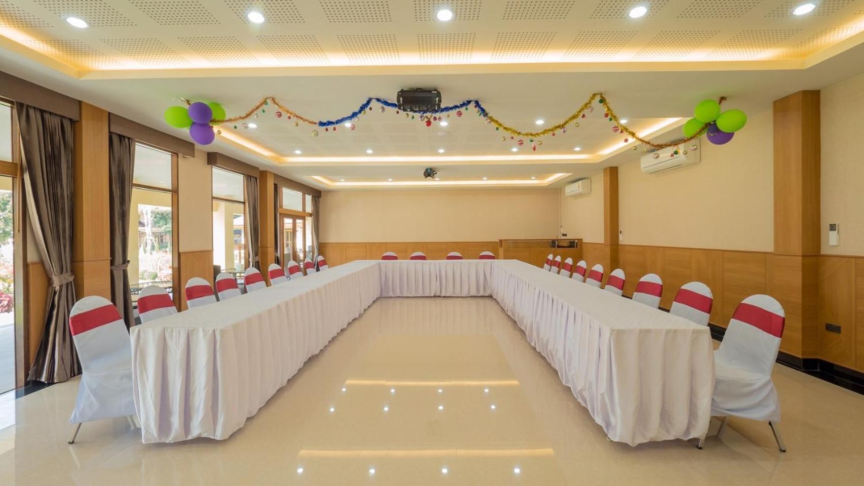 Au Place Hotel Лей Экстерьер фото