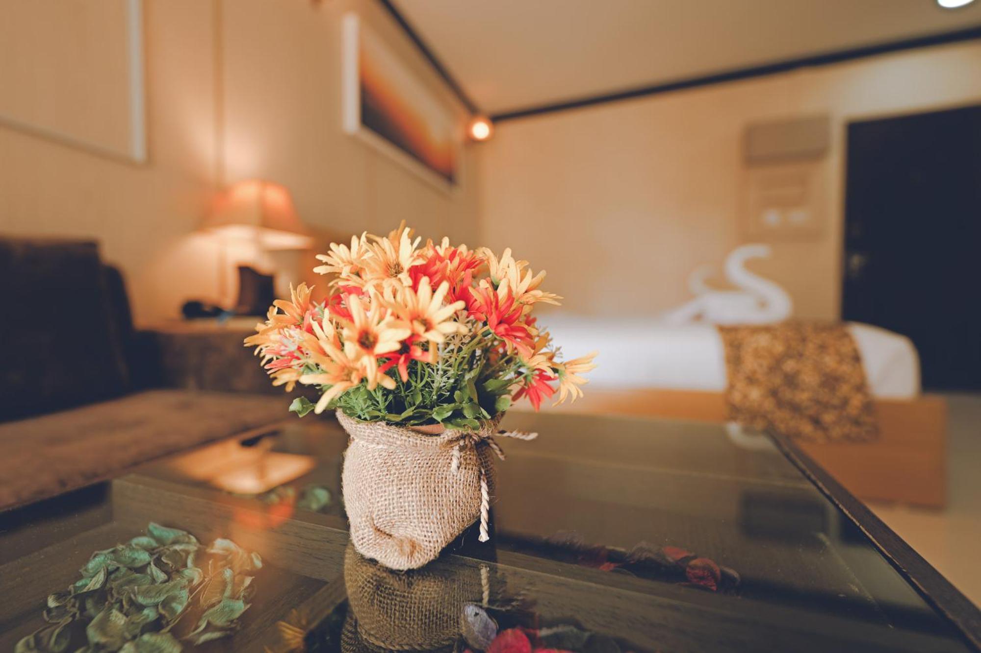 Au Place Hotel Лей Экстерьер фото